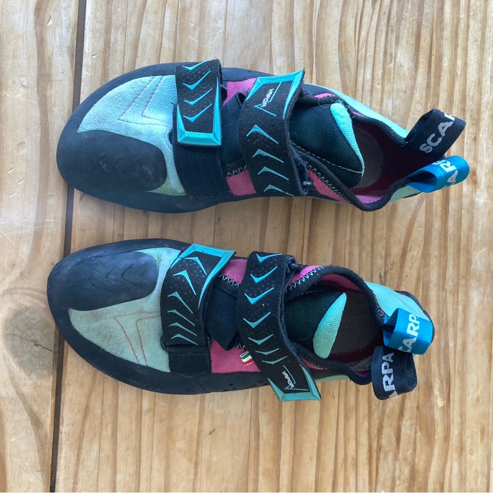 Scarpa Vapor V climbing shoes